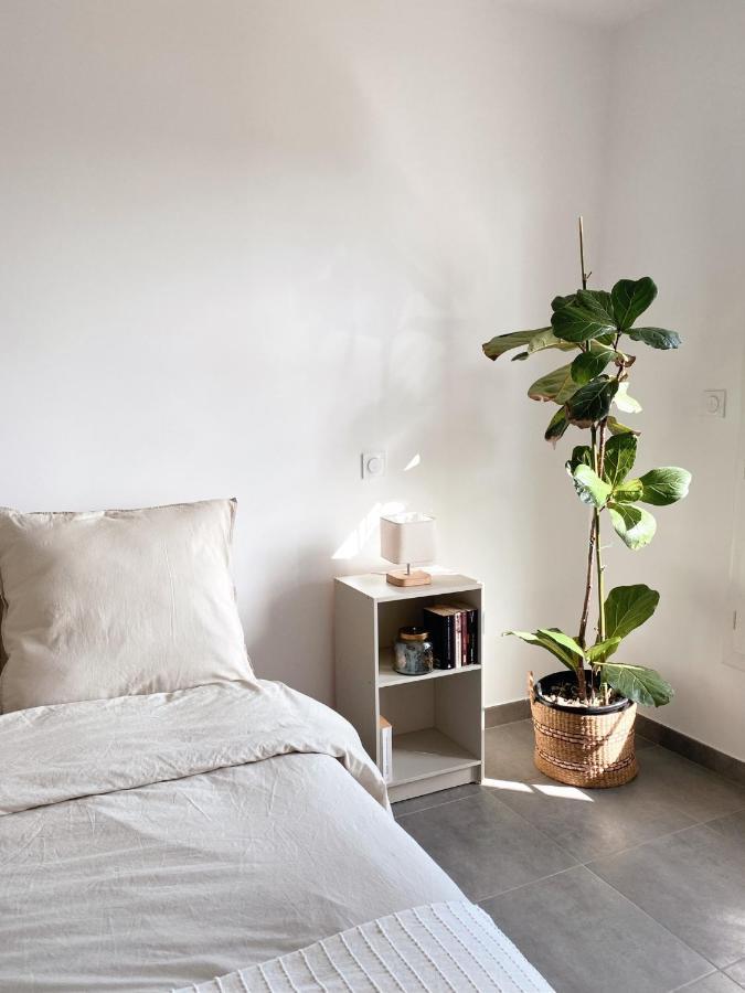 Superbe T2 Neuf, Tout Proche Plage. De 2 A 4 Pers Apartman Folelli Kültér fotó