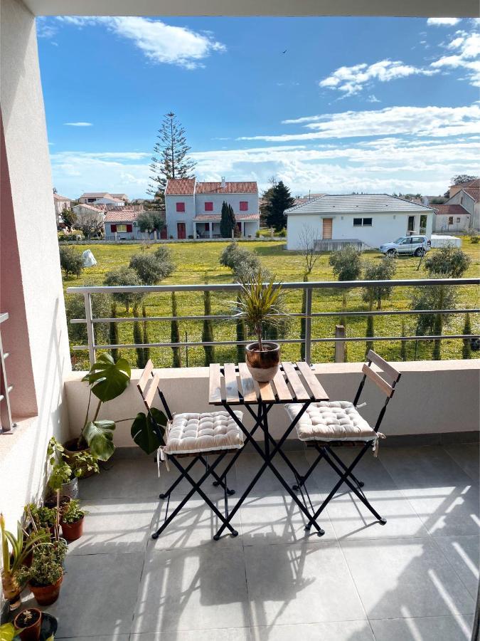 Superbe T2 Neuf, Tout Proche Plage. De 2 A 4 Pers Apartman Folelli Kültér fotó
