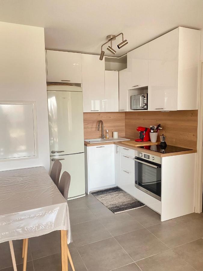 Superbe T2 Neuf, Tout Proche Plage. De 2 A 4 Pers Apartman Folelli Kültér fotó